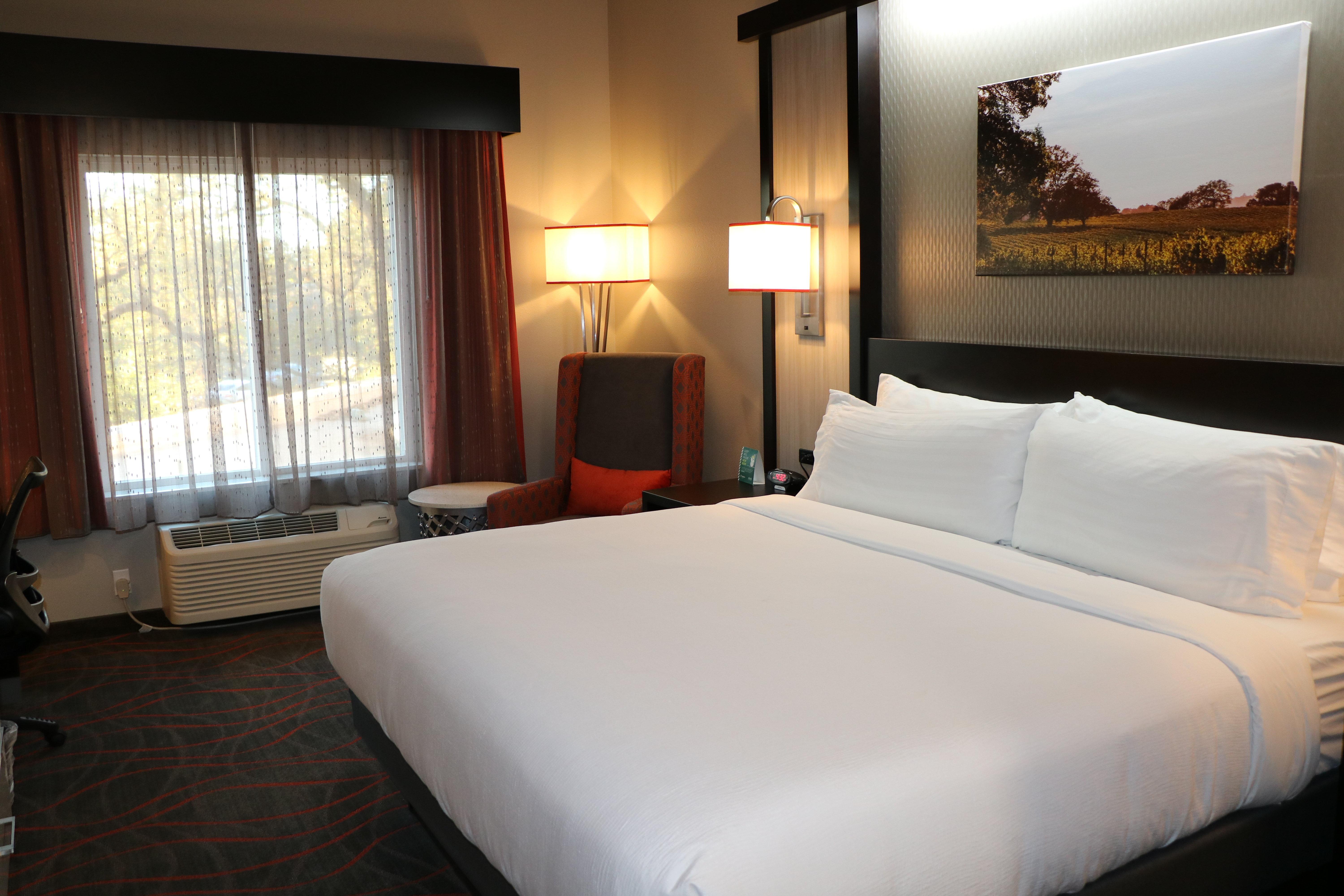 Holiday Inn Windsor - Wine Country By Ihg Εξωτερικό φωτογραφία