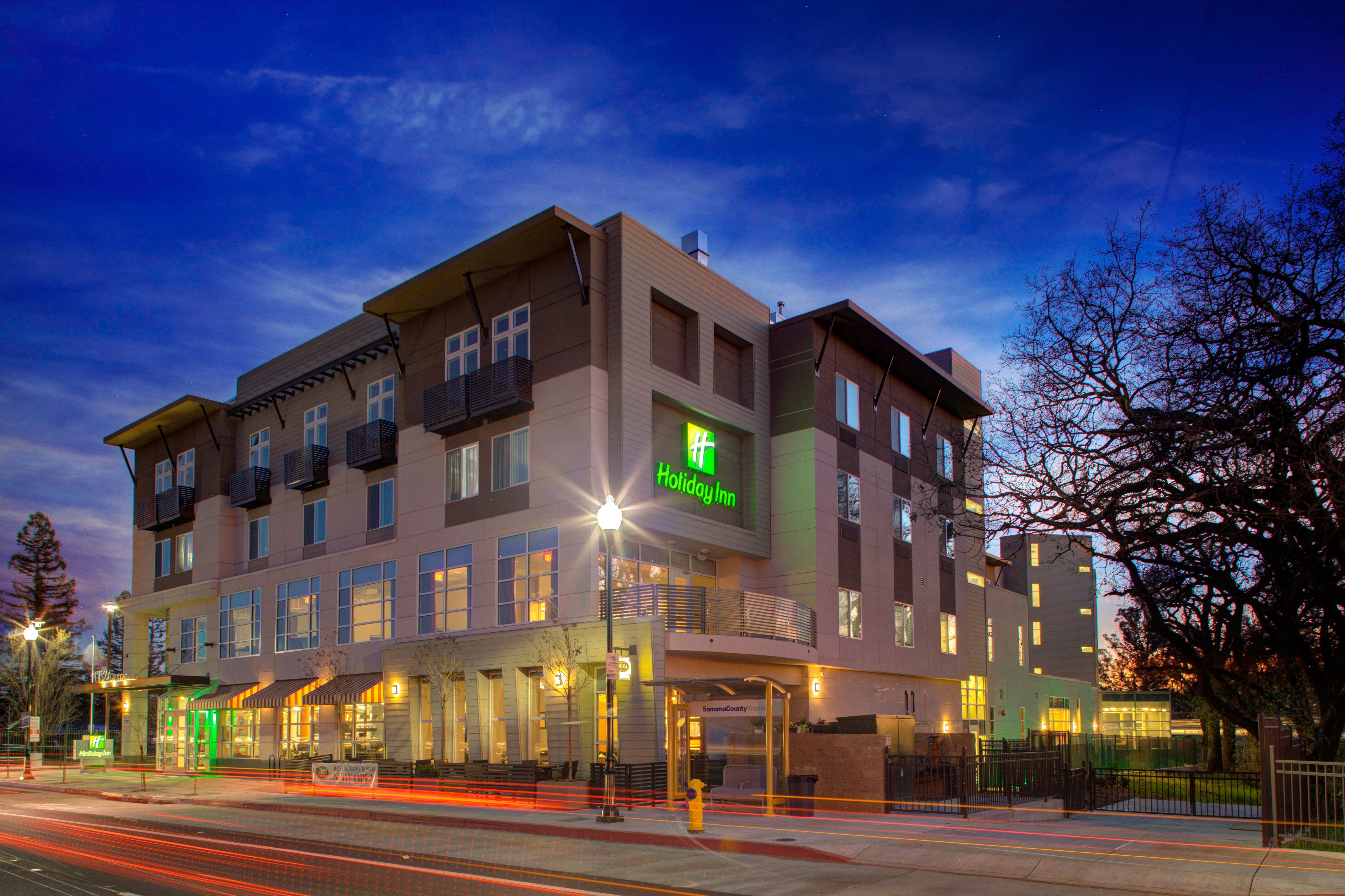 Holiday Inn Windsor - Wine Country By Ihg Εξωτερικό φωτογραφία