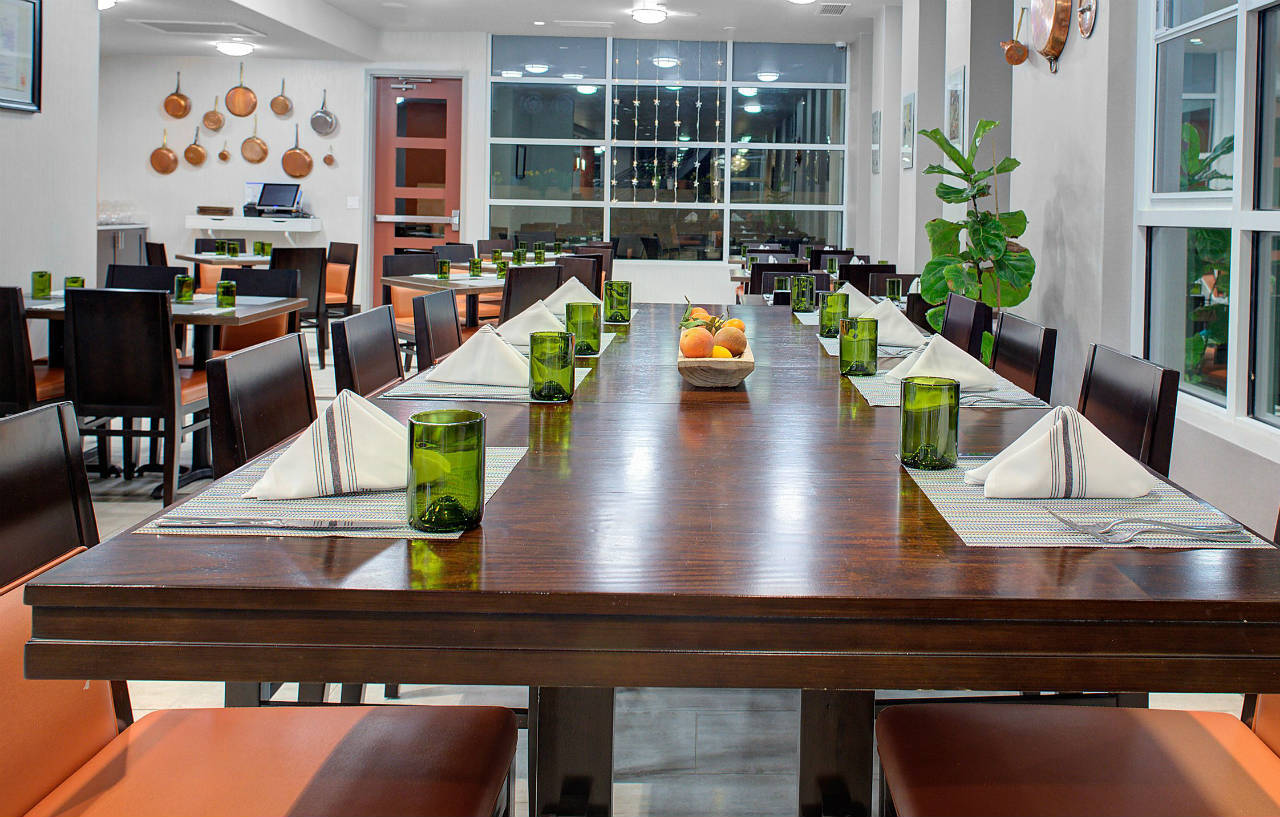 Holiday Inn Windsor - Wine Country By Ihg Εξωτερικό φωτογραφία